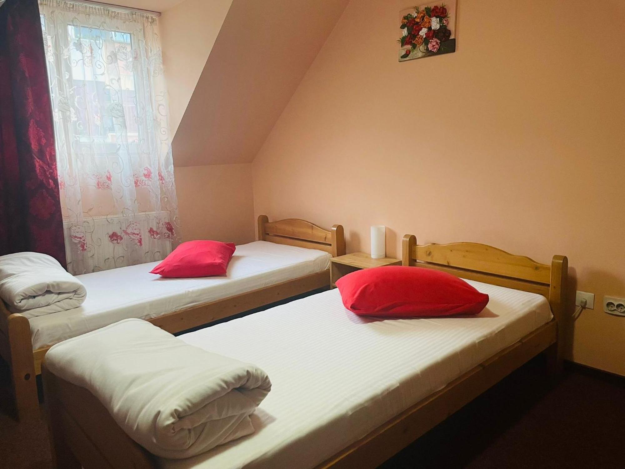 Pensiunea Texas Self Check-In Cluj-Napoca Quarto foto