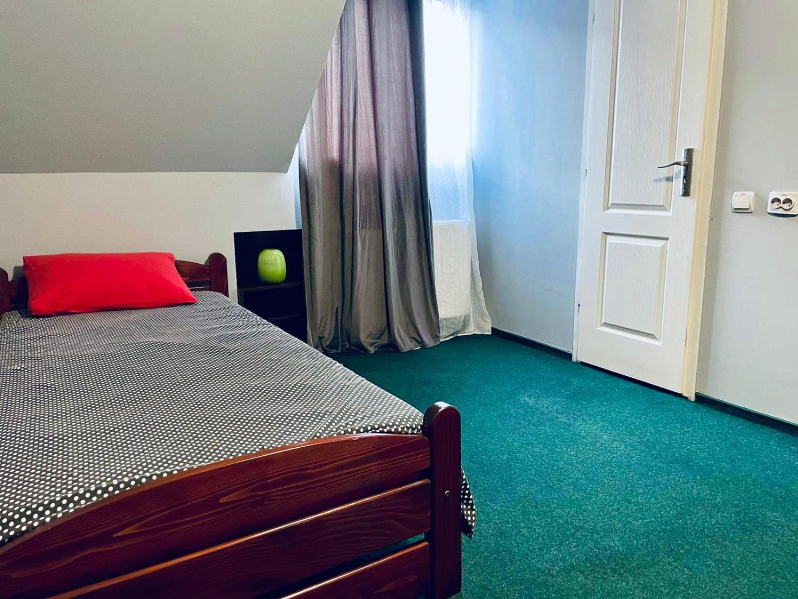 Pensiunea Texas Self Check-In Cluj-Napoca Quarto foto
